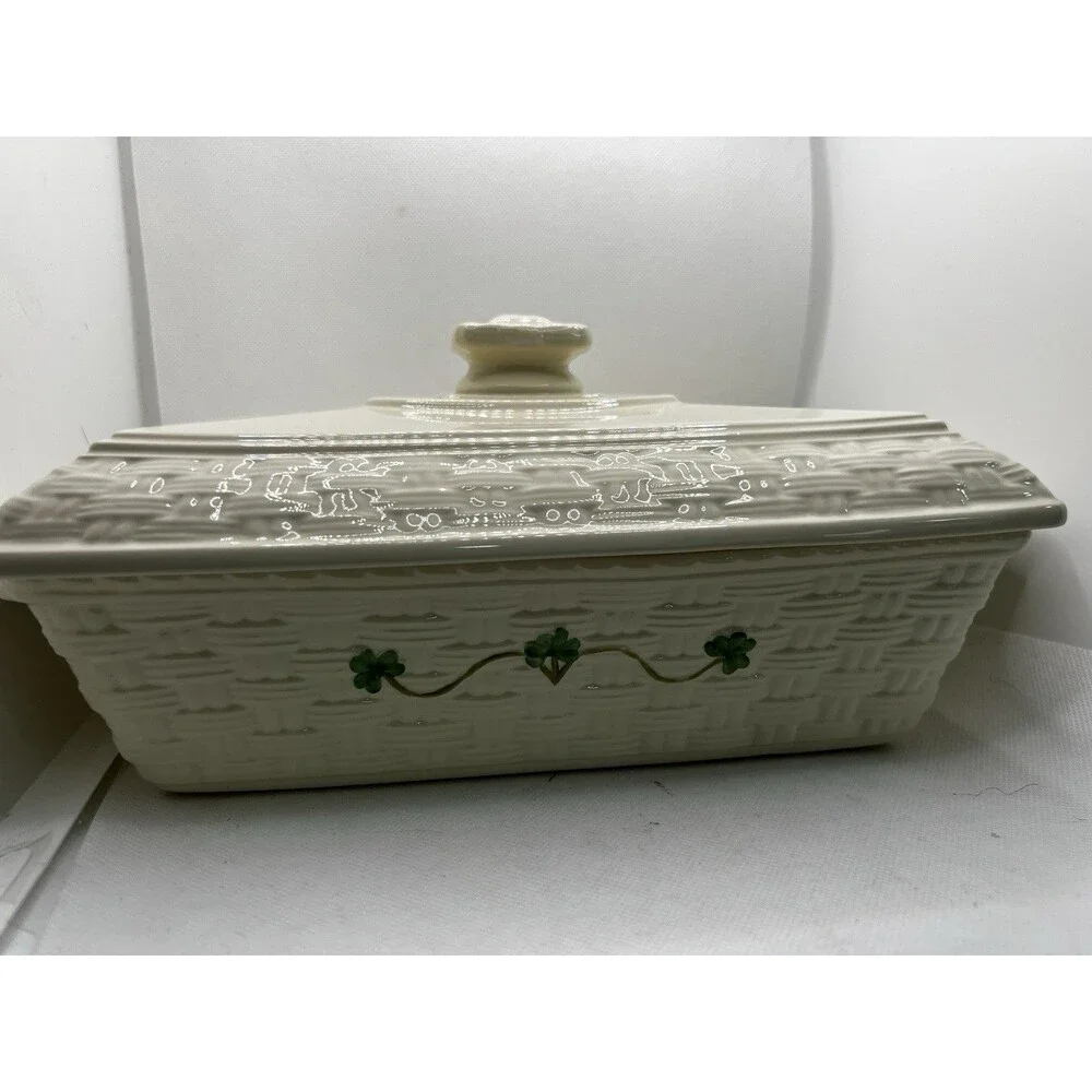Belleek Everyday Shamrock 2 Qt Covered Casserole Handmade Ireland irish table